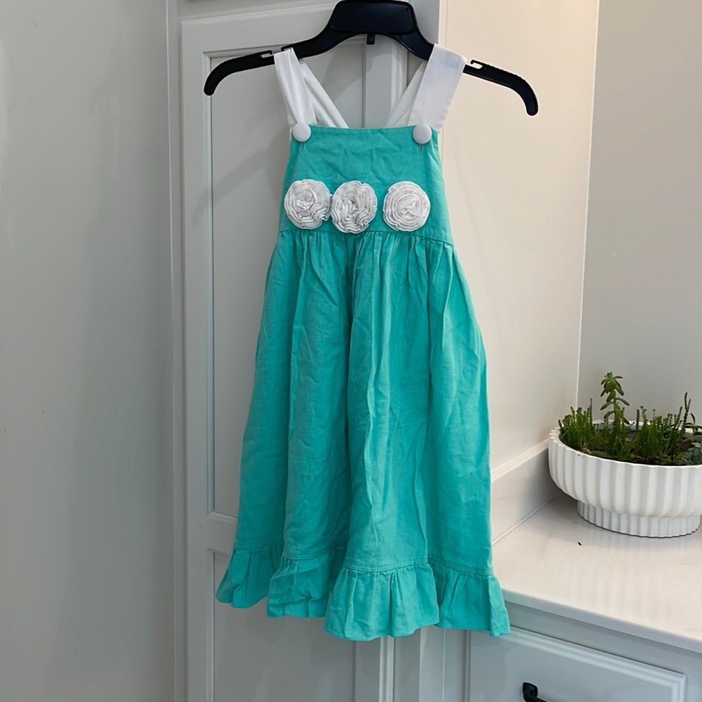 Girls dress size 8